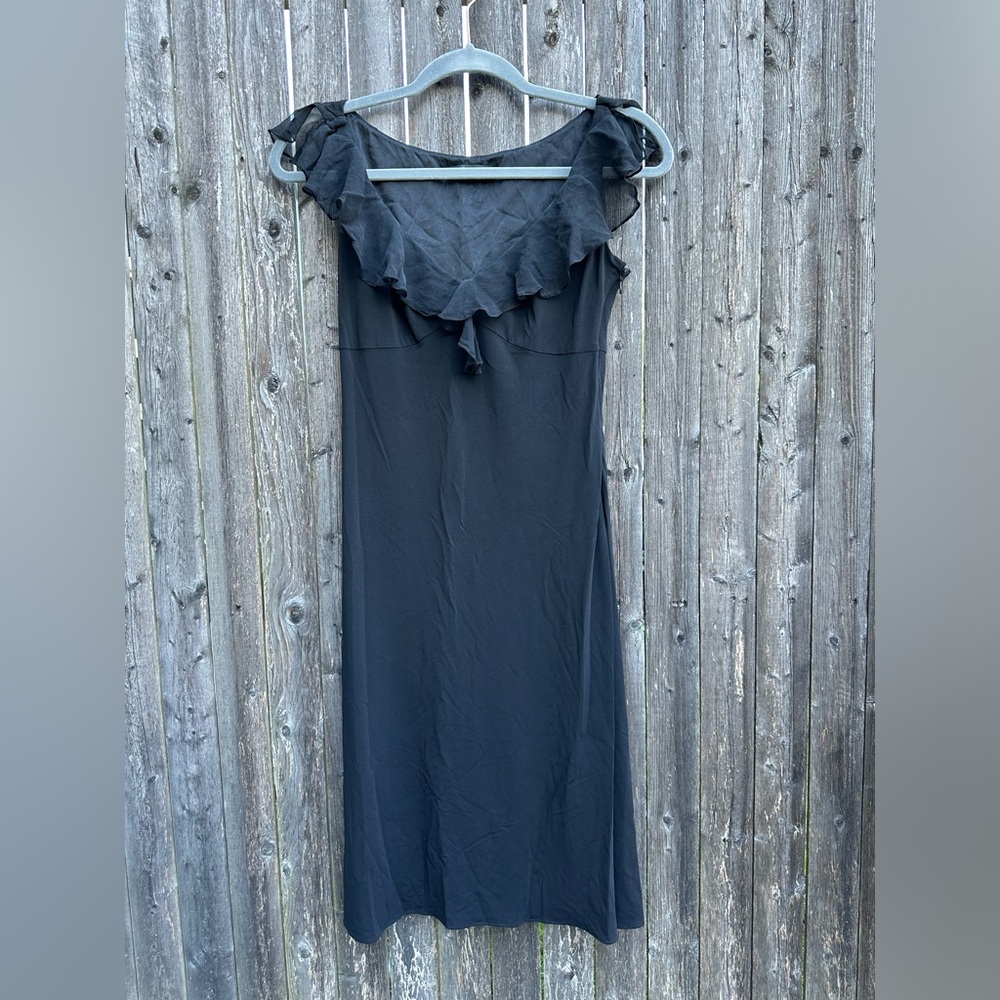Elie Tahari Sleeveless Ruffle Silk Blend Midi V-neck Maggie Dress Black - Size 2